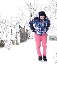 Impressive European Bitch Squats To Piss In The Snow