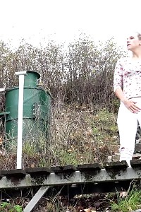 Outstanding Blonde Honey Relieves Her Pee Desperation