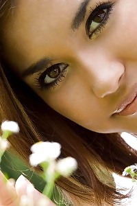 Maria Stunning Asian Tramp Girl Share Off Her Alluring Body In Her Miniskirt